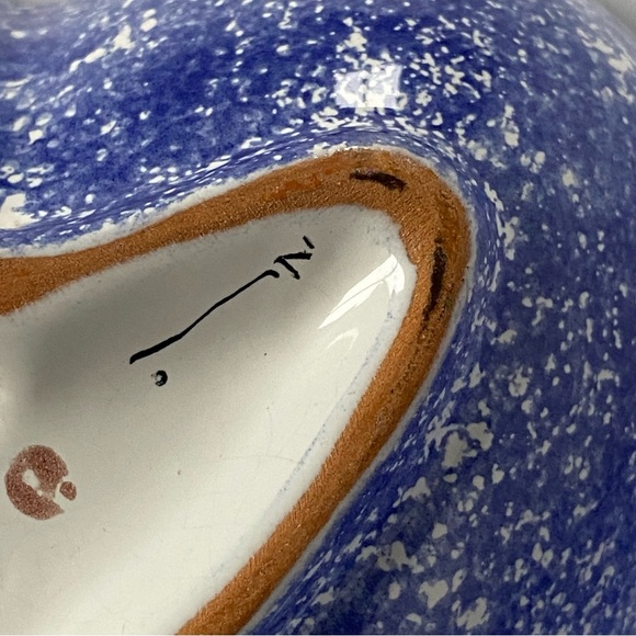 Sponge ware Heart Shaped Bowls Set Of 2 Signed blue white EUC pottery hand made - Picture 16 of 16